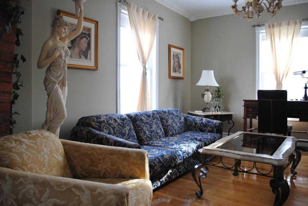 Auberge Marquis De Montcalm Sherbrooke Phòng bức ảnh