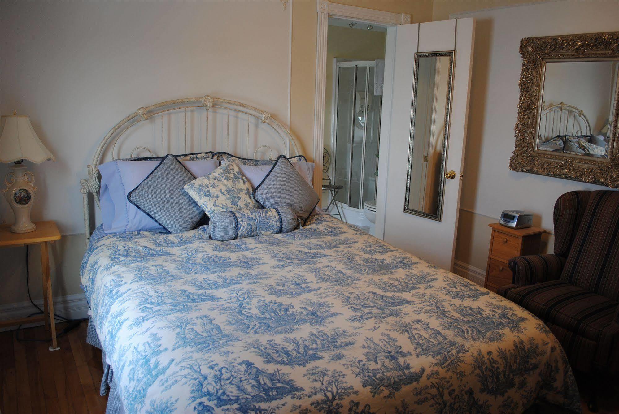 Auberge Marquis De Montcalm Sherbrooke Ngoại thất bức ảnh