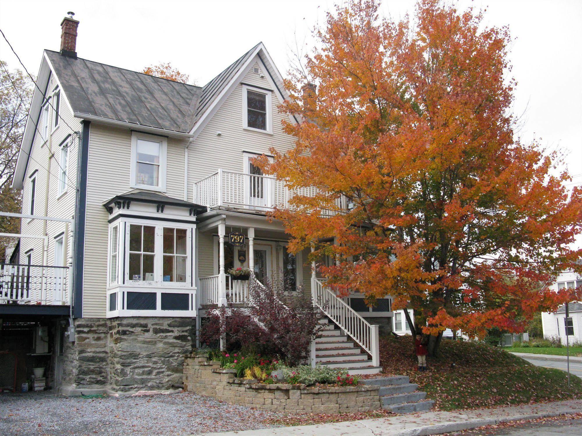 Auberge Marquis De Montcalm Sherbrooke Ngoại thất bức ảnh