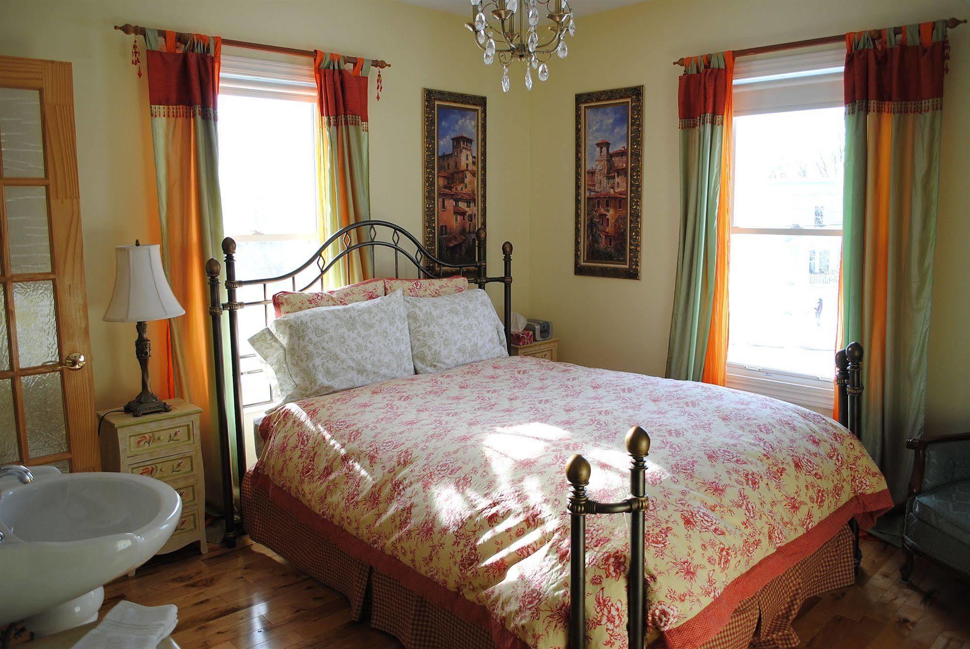 Auberge Marquis De Montcalm Sherbrooke Ngoại thất bức ảnh